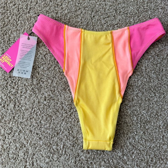 ONEONE Elodie Bikini Bottoms Pink Yellow Stripe NWT Size Small! - Picture 5 of 6
